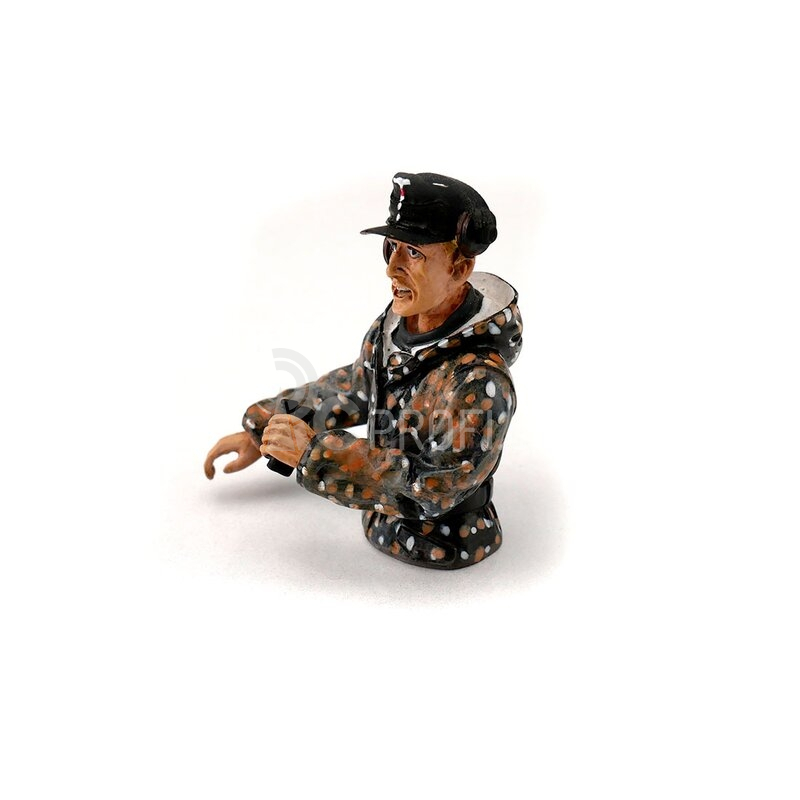 1/16 půl figurka německého velitele tanku z 2 sv. války, letní kamufláž, ručně malovaný