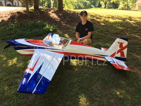 RC letadlo 105.5