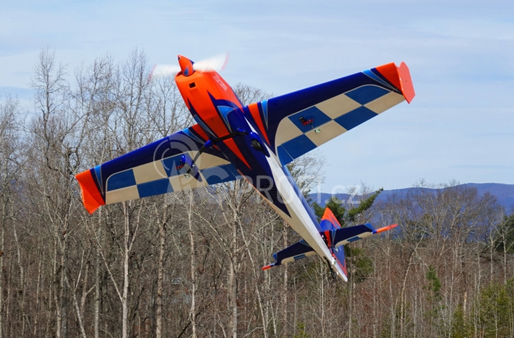RC letadlo 85