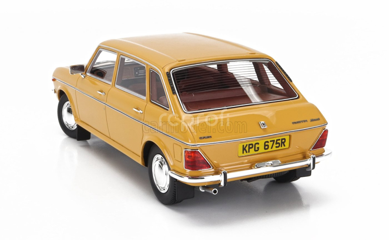 Cult-scale models Austin Maxi 1750 1971 1:18 Žlutá Záře Písku