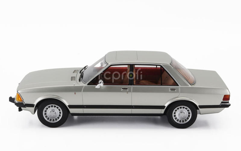 Cult-scale models Ford england Granada 2.8 Ghia Saloon 1978 1:18 Silver