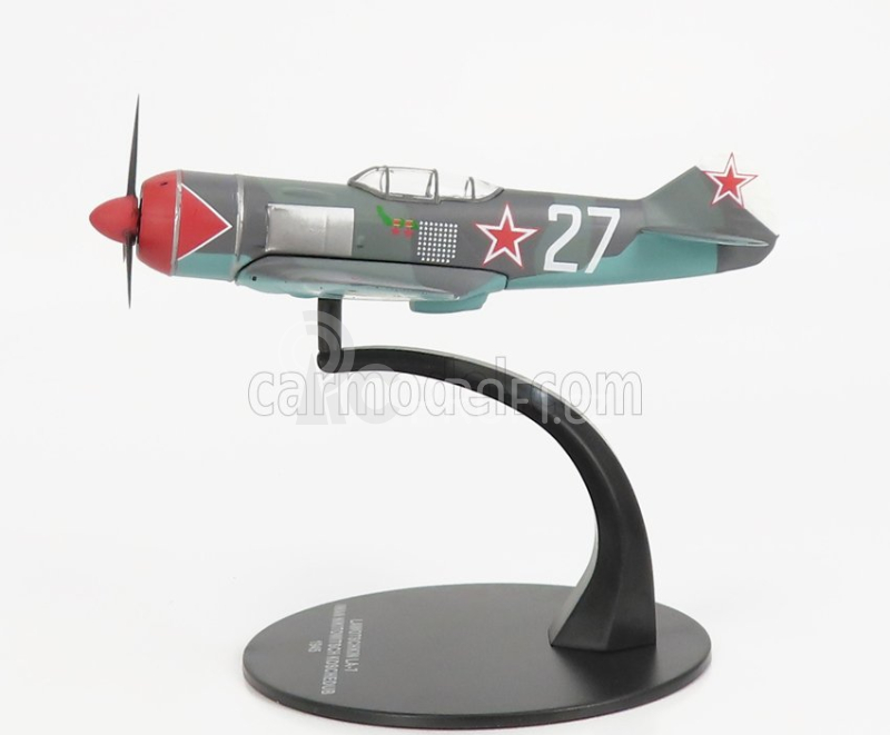 Edicola Lawotschkin La-7 Iwan Nikitowitsch Koschedub Airplane 1945 1:72 Vojenská Kamufláž