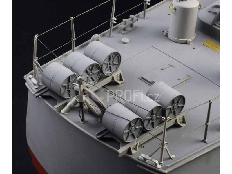 Italeri Schnellboot S-38 s kanónem Bofors (1:35)