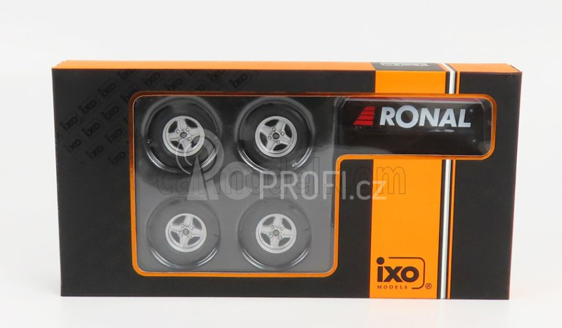 Ixo-models Accessories Kovový stojan se čtyřmi pneu Ronal 1:18, černá