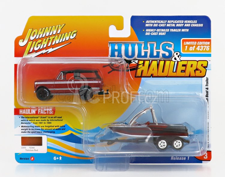 Johnny lightning International Scout With Trailer And Boat 1979 1:64 Červená Černá