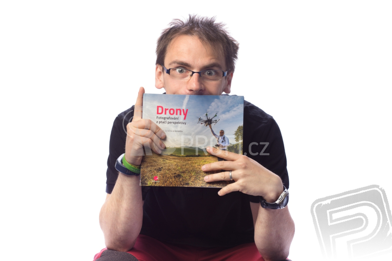 Kniha Drony - fotografování z ptačí perspektivy