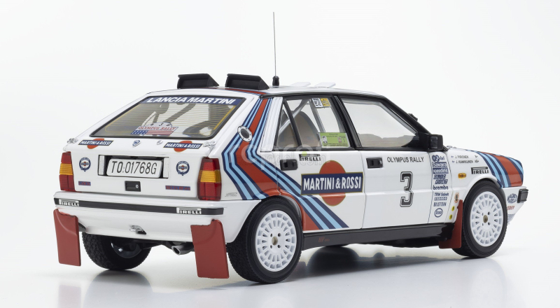 Kyosho Lancia Delta Hf Integrale 4wd Team Martini & Rossi Racing N 3 Winner Rally Olympus Usa 1987 Juha Kankkunen - Juha Piironen 1:18 Bílá Červená Modrá