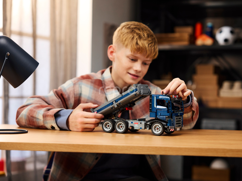 LEGO Technic - Nákladní sklápěč