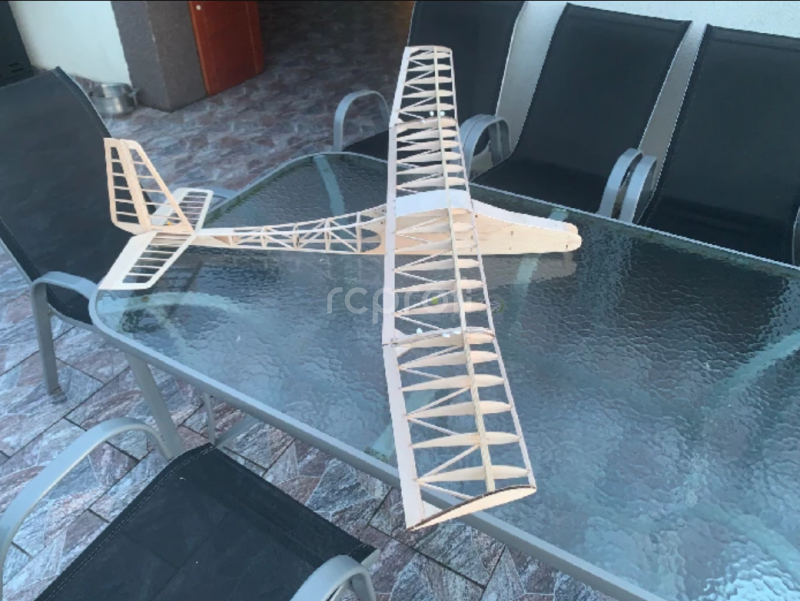 Letadlo Flamingo 1600 RC elektro