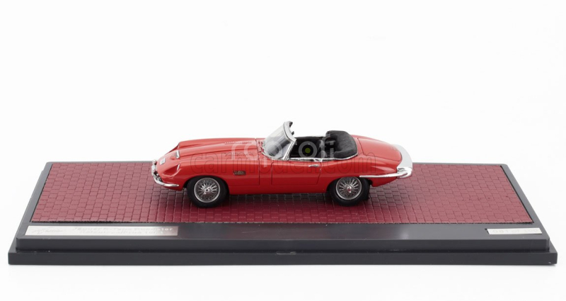 Matrix scale models Jaguar E-type Frua Roadster Open 1964 1:43 Red