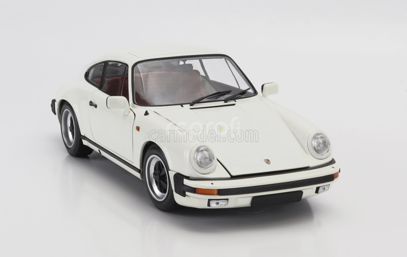 Minichamps Porsche 911 3.2 Carrera Coupe 1983 1:18 Bílá