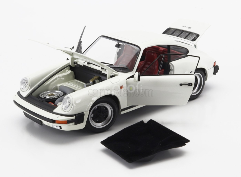 Minichamps Porsche 911 3.2 Carrera Coupe 1983 1:18 Bílá