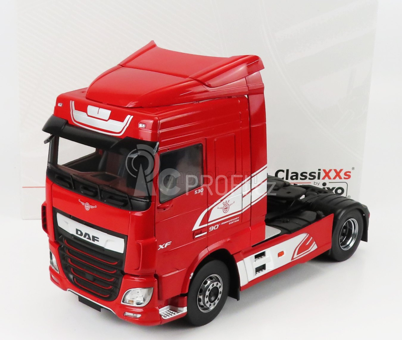 Premium classixxs DAF Xf Space Cab Tractor Truck 2-assi 2018 1:18 Červená Bílá