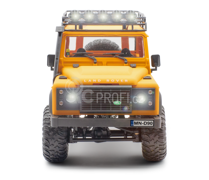 RC auto Land Rover Defender Camel Trophy