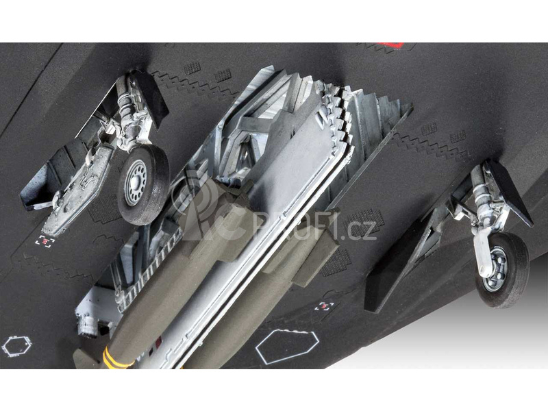 Revell Lockheed Martin F-117A Nighthawk (1:72)