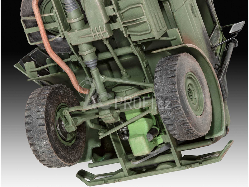 Revell Mercedes-Benz Unimog 2T mil gl (1:35)