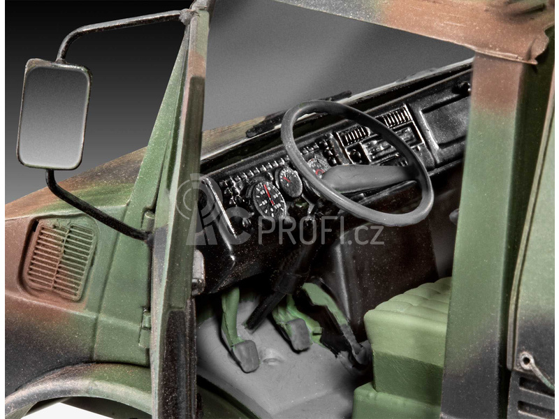 Revell Mercedes-Benz Unimog 2T mil gl (1:35)