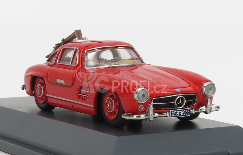 Schuco Mercedes benz 300sl Coupe Gullwing (w198) 1954 - Con Sci - With Figure And Ski 1:43 Red