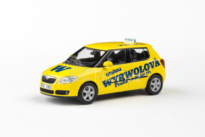 Abrex Škoda Fabia II (2006) 1:43 - Autoškola Wyrwolová