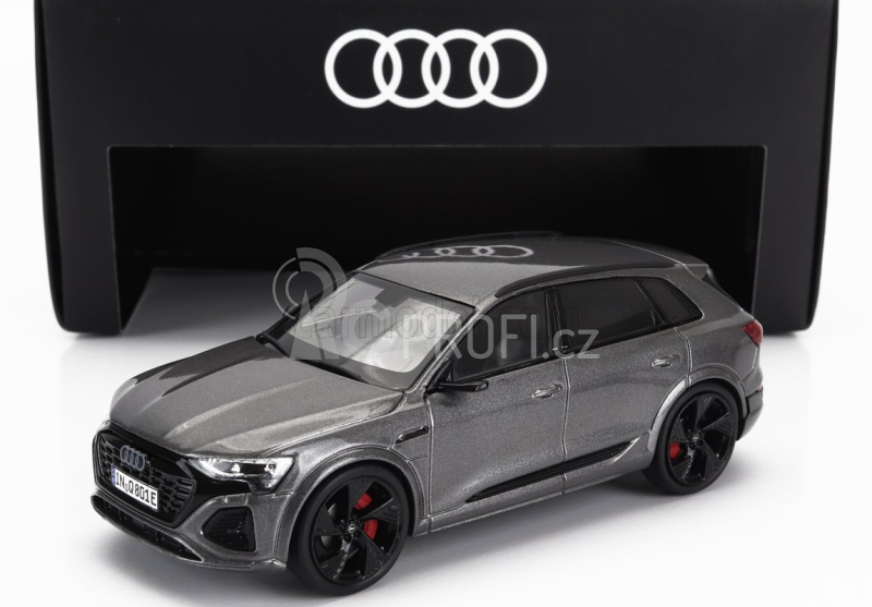 Spark-model Audi Q8 E-tron 2023 1:43 Chronos Grey Met