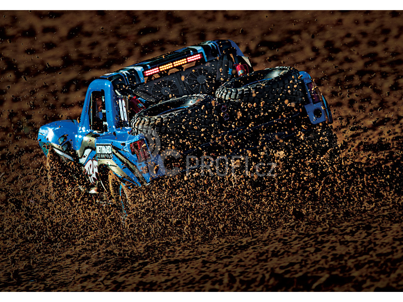 RC auto Traxxas Unlimited Desert Racer 1:8 TQi RTR s LED TRX