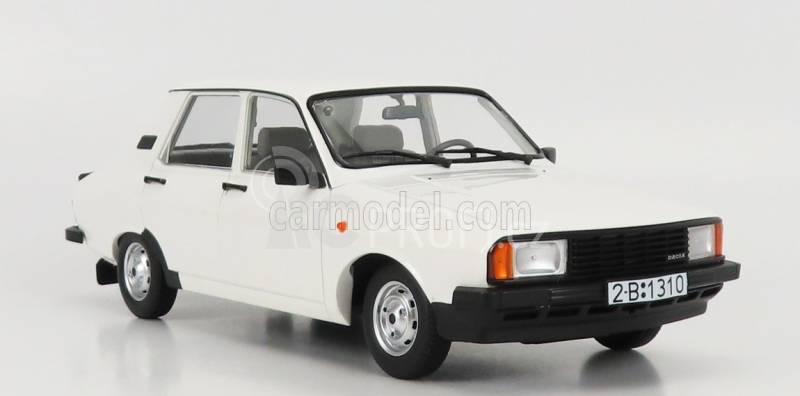Triple9 Dacia 1310l 1993 1:18 Bílá