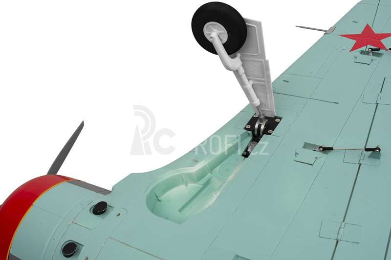 Yak-11 1450mm ARF Kamuflážní