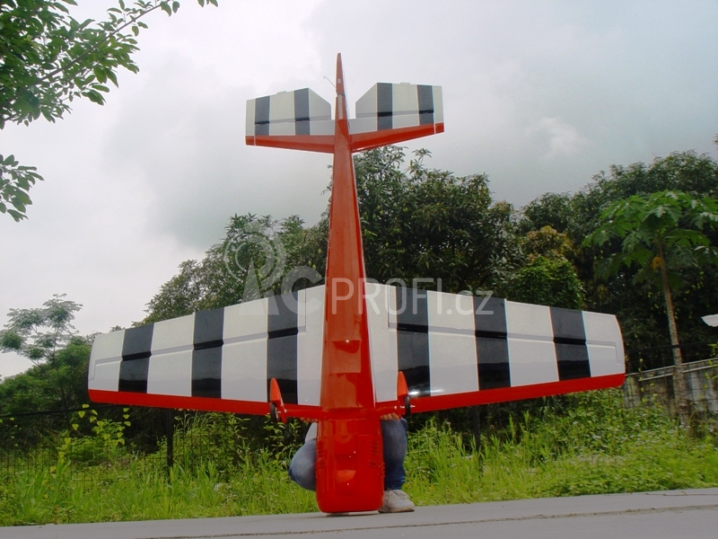 Yak 55M scale 33% (2 700 mm) 100ccm (červeno/bílá)