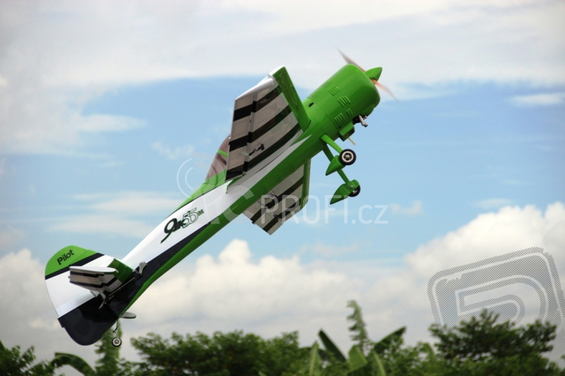 Yak 55M scale 33% (2 700 mm) 100ccm (zeleno/bílá)