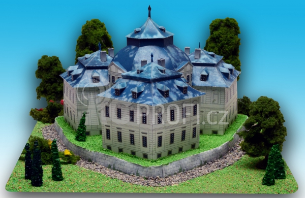 Zámek Karlova Koruna - papírový model 1:250