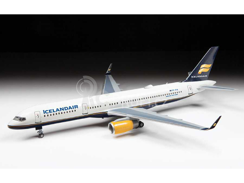 Zvezda Boeing 757-200 (1:144)