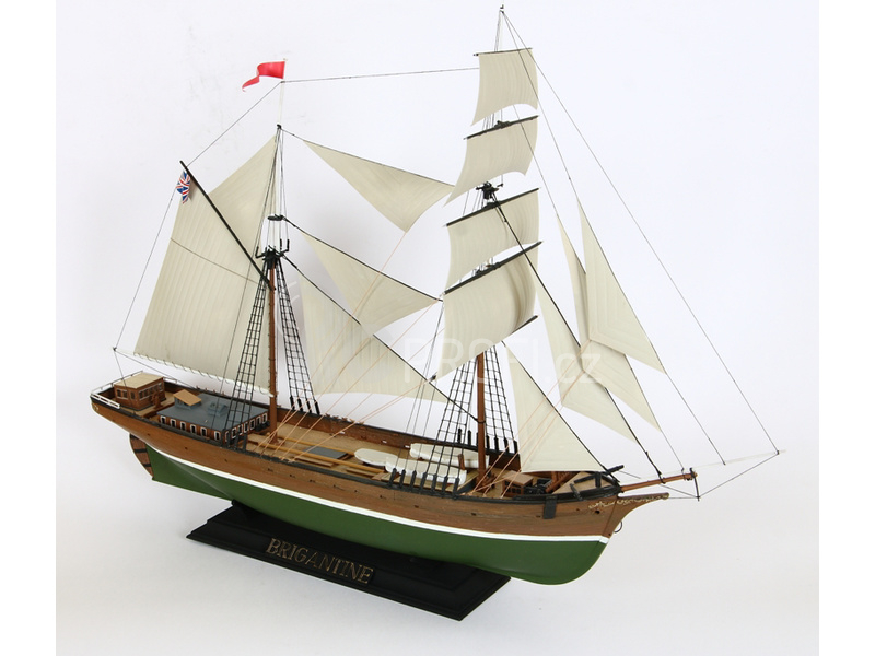 Zvezda britská brigantína (RR) (1:100)