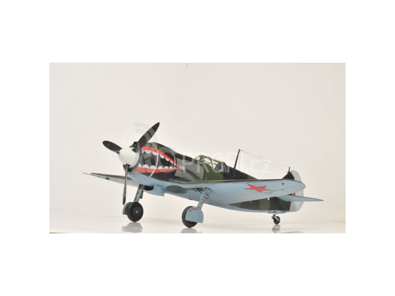 Zvezda letadlo Lavočkin La-5 (1:48)