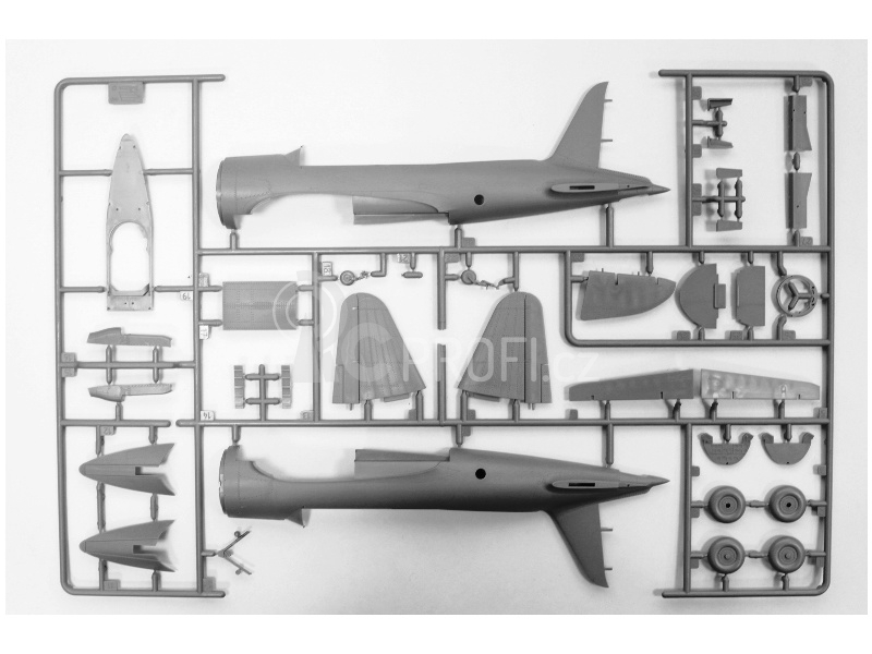 Zvezda sovětský lehký bombardér SU-2 (1:48)