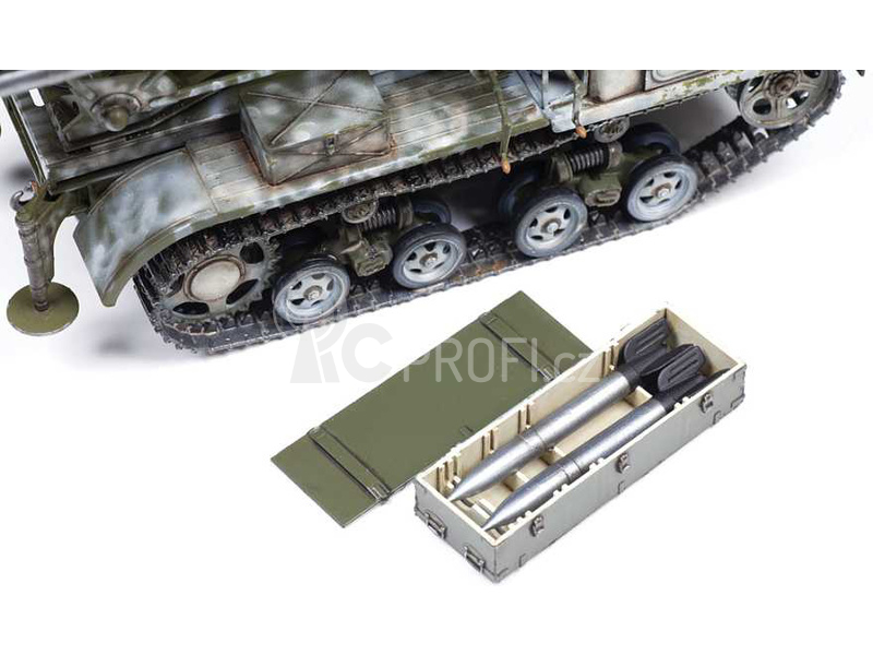 Zvezda STZ-5 s BM-13 Kaťuša (1:35)