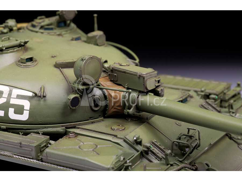 Zvezda T-62 Verze 1974 - 1975 (1:35)