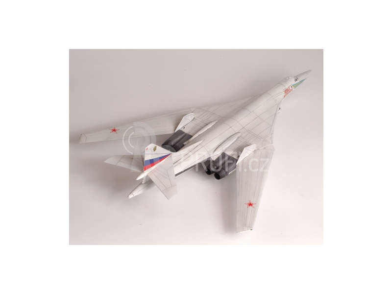 Zvezda Tupolev Tu-160 (1:144)